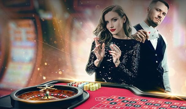 Giao diện 8xbey trên điện thoại và máy tính bảng với biểu tượng trình duyệt phổ biến